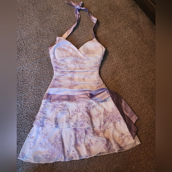 Dress - Picture 2 of 2